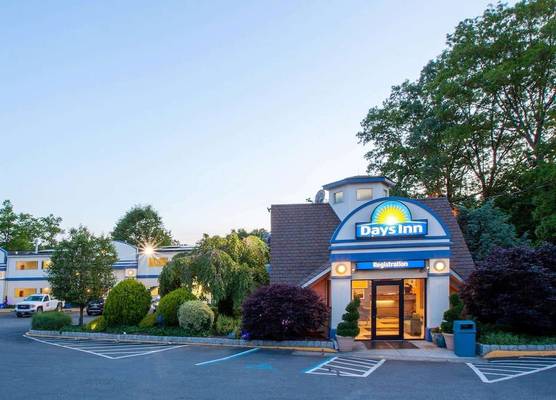 Days Inn by Wyndham Nanuet / Spring Valley 1