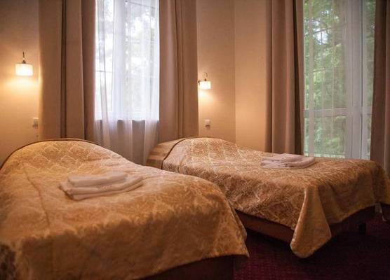 Modlin Palace 1