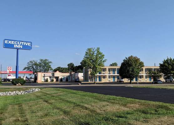 Executive Inn 1