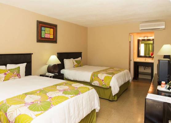 Coco Beach Hotel 1
