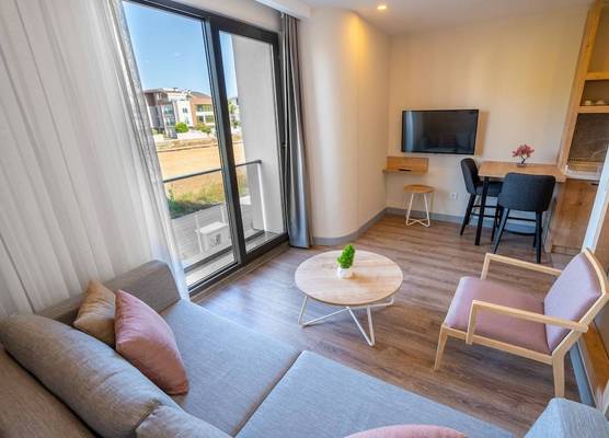 Letstay Marine Homes 1