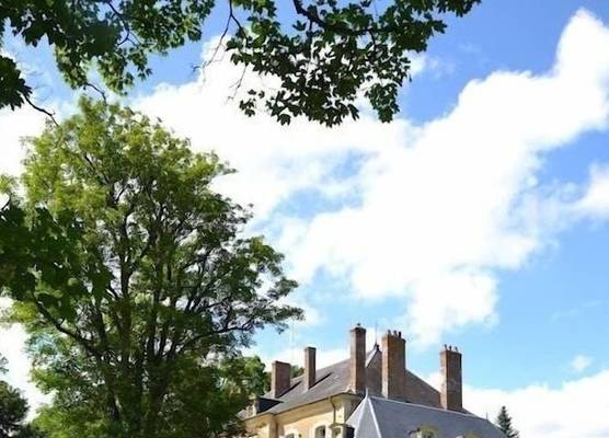 Manoir de Curty 1