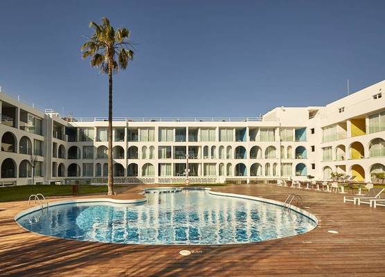 Ebano Hotel Apartments & Spa 1
