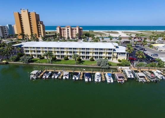 Treasure Island Hotel and Marina 1