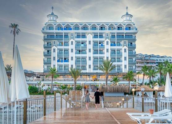 ARIA RESORT & SPA HOTEL Ultra All Inclusive 1