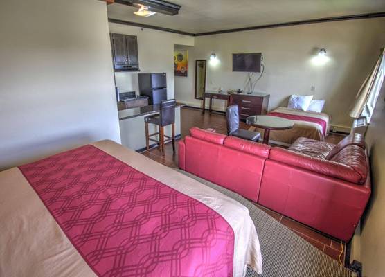 Blue Bay Inn and Suites 1