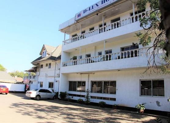 Dlux Hotel 1
