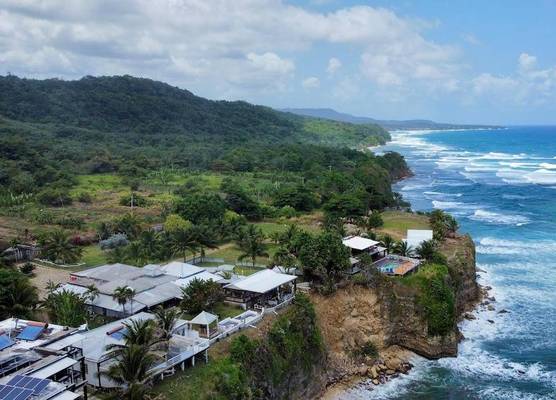 The Sea Cliff Hotel Resort & Spa 1