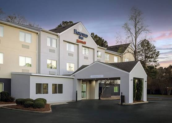Fairfield Inn by Marriott Dothan 1
