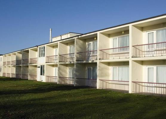 Premier Inn Bristol - Alveston 1
