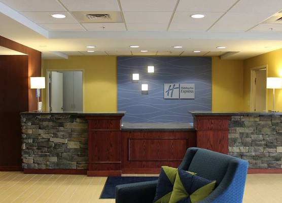 Holiday Inn Express & Suites MILFORD by IHG 1