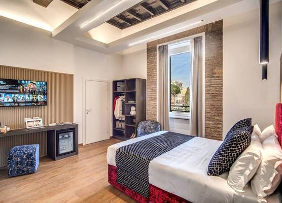 Little Queen Suite 1