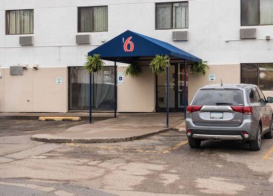 Motel 6 Saint Paul, MN - I-94 1