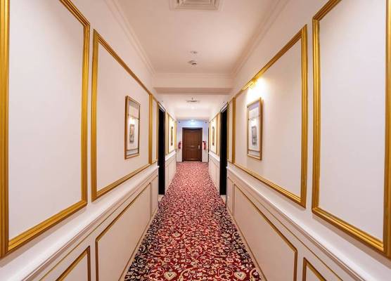 Luxe Avenue Hotel 1