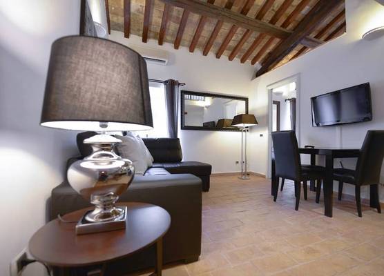Ibernesi 1 Apartment 1