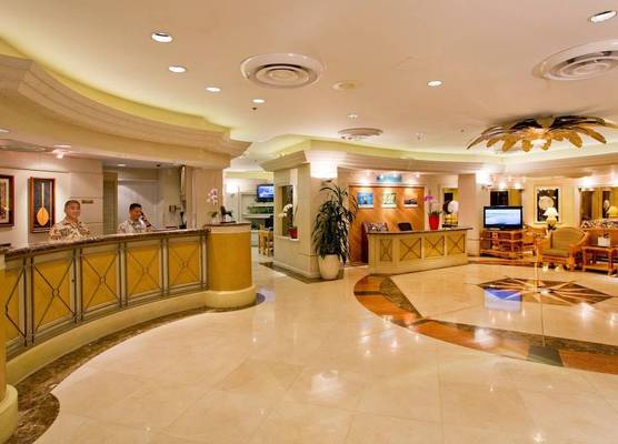 Ramada Plaza by Wyndham Waikiki 1
