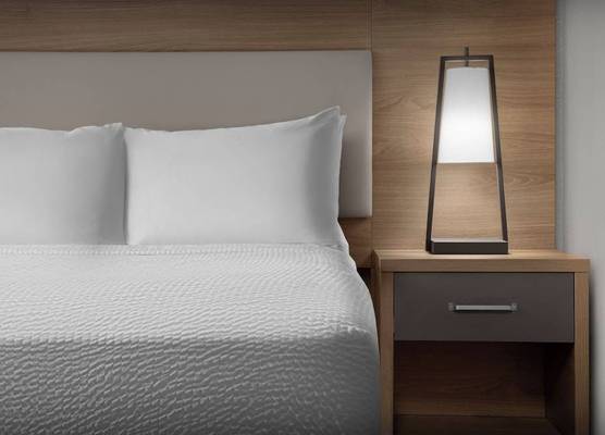 Candlewood Suites Jacksonville Southpoint 1