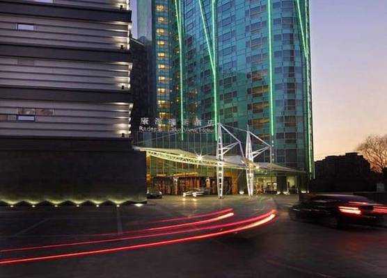 Lake View Hotel 1
