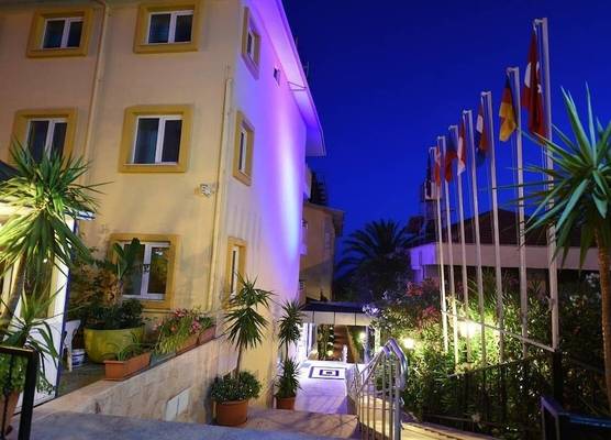 Muz Hotel 1