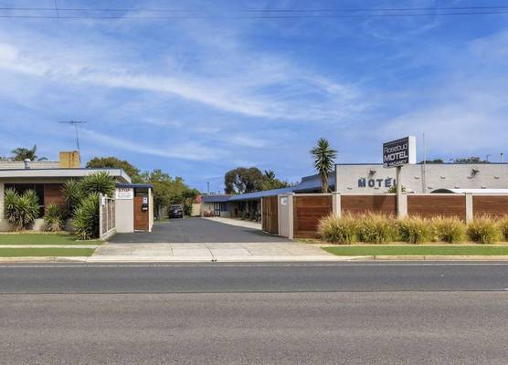 Rosebud Motel 1