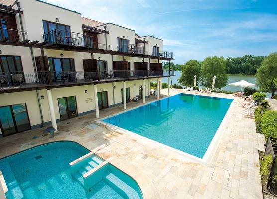 Tisza Balneum Hotel 1