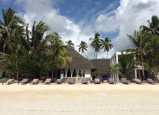 White Dream Lodge & Restaurant, Beach Front, Ocean View 1