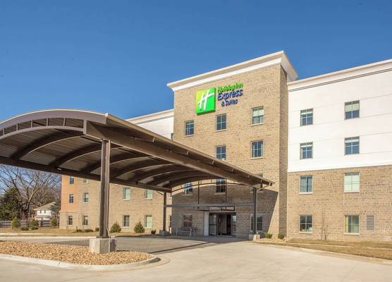 Holiday Inn Express & Suites Shawnee - Kansas City West by IHG 1