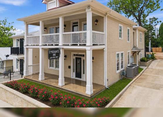 Emigrant's Inn 1