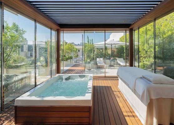 Le Bristol Paris, Oetker Hotels 1