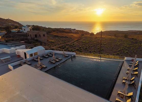 Serenità Luxury Suites 1