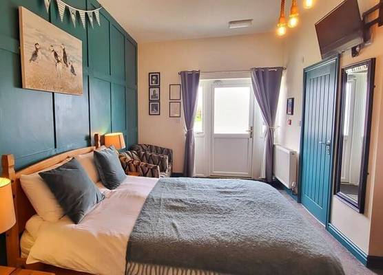 The Ring Pub Bed and Breakfast 1