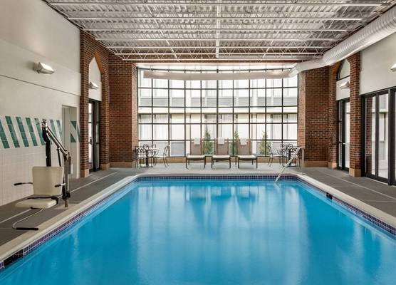 Holiday Inn SARATOGA SPRINGS by IHG 1