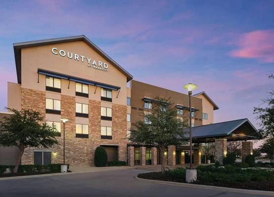 Courtyard by Marriott Fort Worth at Alliance Town Center 1