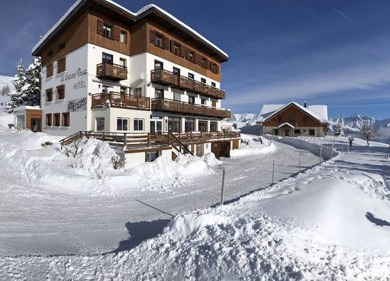 Hôtel Le Grand Truc 1