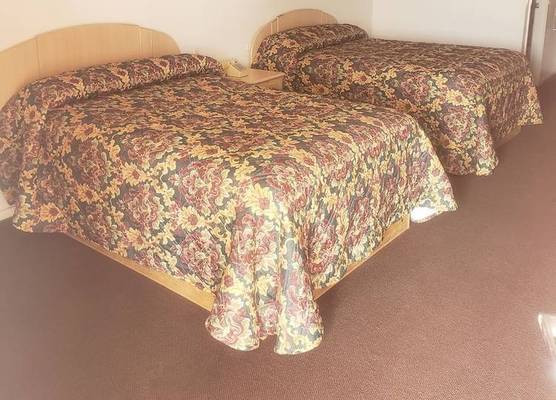 Camlot Inn Motel 1