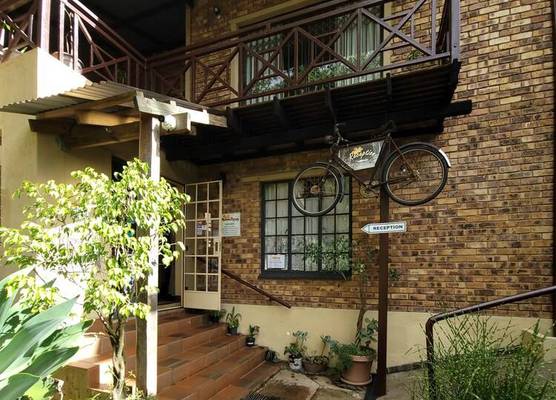 Autumn Breeze Manor Guest House 1