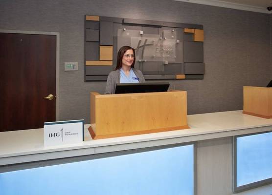 Holiday Inn Express & Suites ROCHESTER WEBSTER by IHG 1