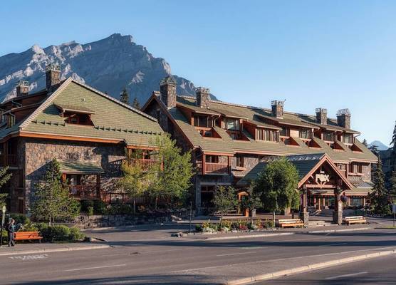 Fox Hotel and Suites 1