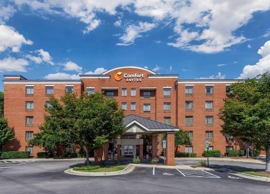 Comfort Suites Regency Park 1