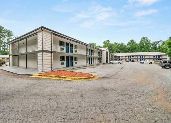 Southern Suites Carrollton 1