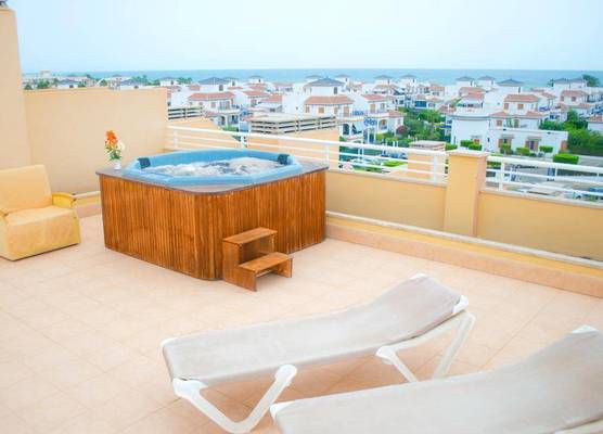 Advise Hotels Reina 1