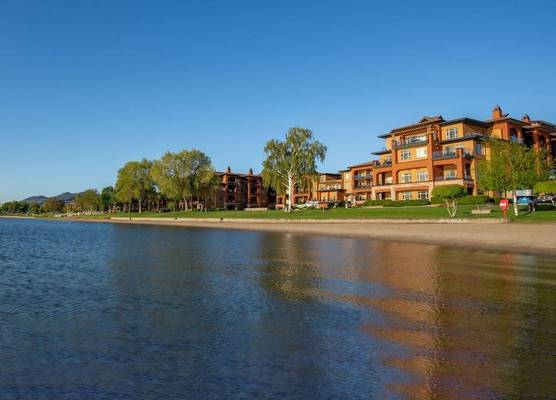 Watermark Beach Resort 1