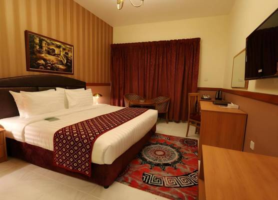 New California Hotel 1