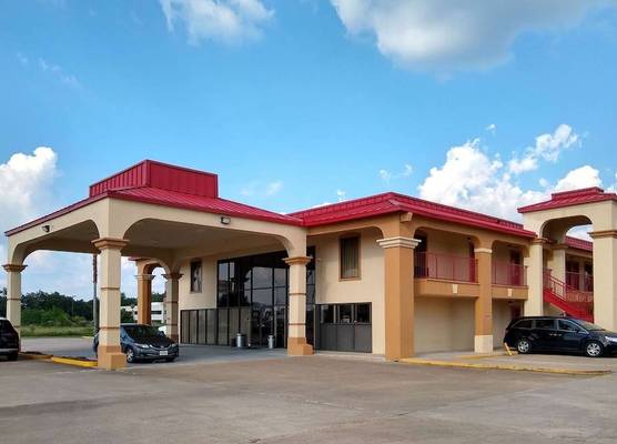 Econo Lodge Inn & Suites West - Energy Corridor 1