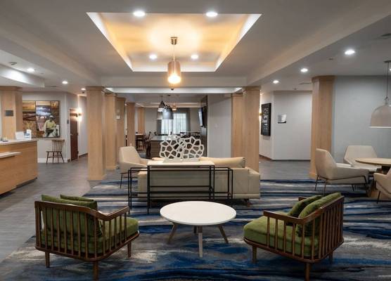 Fairfield Inn & Suites Denton 1