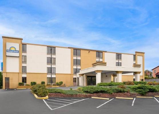 Days Inn by Wyndham Hagerstown I-70 1