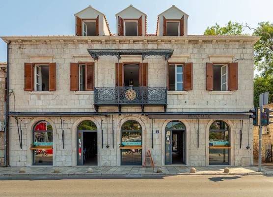 Boutique Villa Root 1
