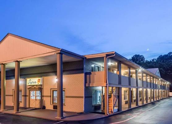 Super 8 by Wyndham Old Saybrook 1