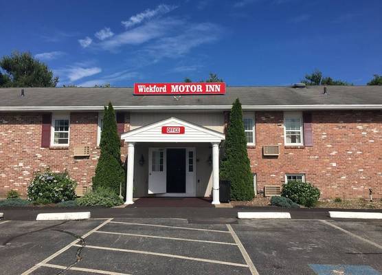 Wickford Motor Inn 1