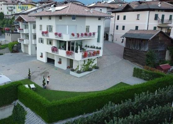 Le Rocce Val di Non - Quality Room & Breakfast 1